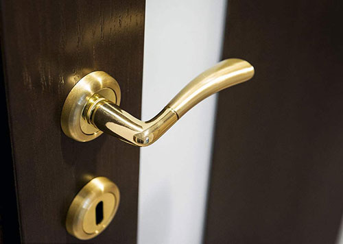 建华24小时上门开锁公司